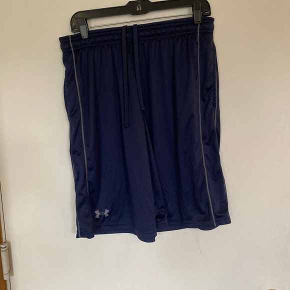 Men’s blue and gray under armor heat gear large shorts - Picture 1 of 6